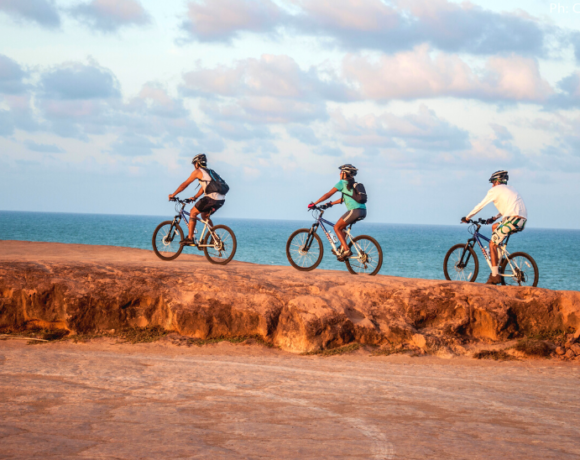 3 pedaladas à beira-mar na Europa, Ásia e Brasil